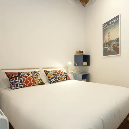 Rent this 1 bed apartment on Bar Andris in Carrer de València, 505