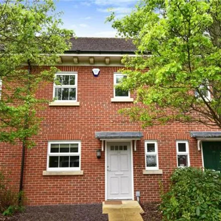 Rent this 3 bed townhouse on Newbury North/South Relief Road in Newbury, RG14 7HX