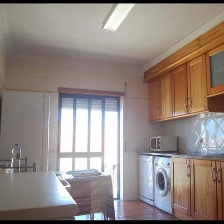 Image 4 - unnamed road, 2520-307 Peniche, Portugal - Room for rent