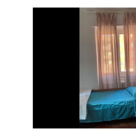 Image 3 - Via Sofonisba Anguissola, 20146 Milan MI, Italy - Room for rent