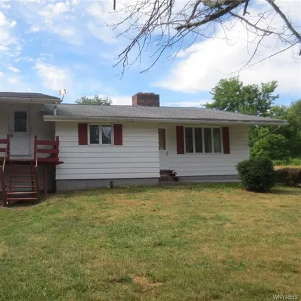 Buy this 3 bed house on 13264 Lakeview Drive in Carlton, Orleans County