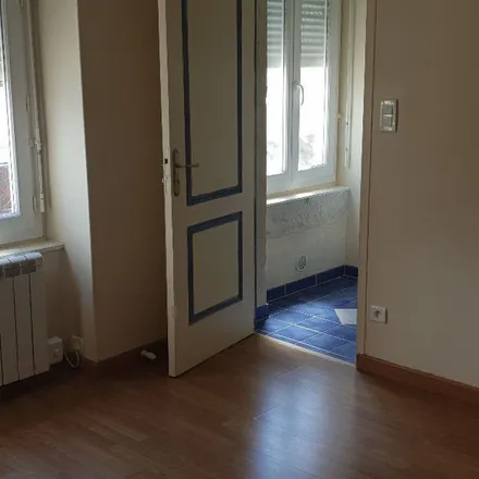 Rent this 2 bed apartment on 33 Rue Francis Garnier in 58000 Nevers, France
