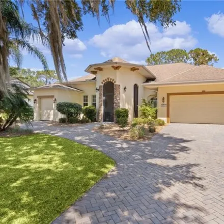 Buy this 3 bed house on 6027 Spinaker Loop in Lady Lake, FL 32159