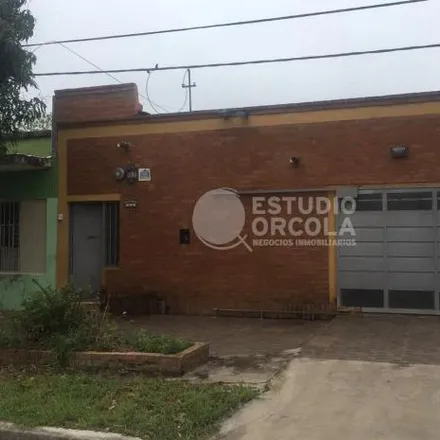 Buy this 3 bed house on Remedios de Escalada 966 in Villa Universidad, H3500 ALD Resistencia