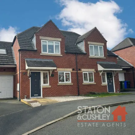 Buy this 3 bed townhouse on Albans Court in Mansfield, Nottinghamshire