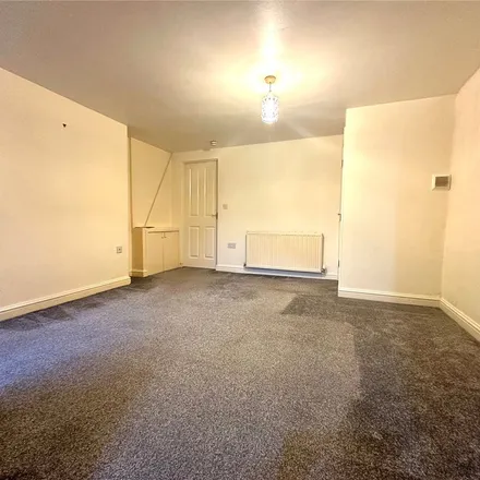 Image 2 - Chester Road West, Shotton, CH5 1QA, United Kingdom - Apartment for rent