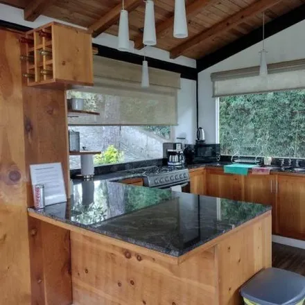 Rent this 3 bed house on Cerrada de Nayarit in Otumba, 52100 Valle de Bravo