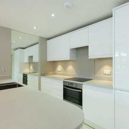 Image 5 - Grove End Gardens, 33 Grove End Road, London, NW8 9ND, United Kingdom - Apartment for rent