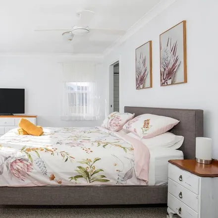 Rent this 5 bed house on Culburra Beach NSW 2540