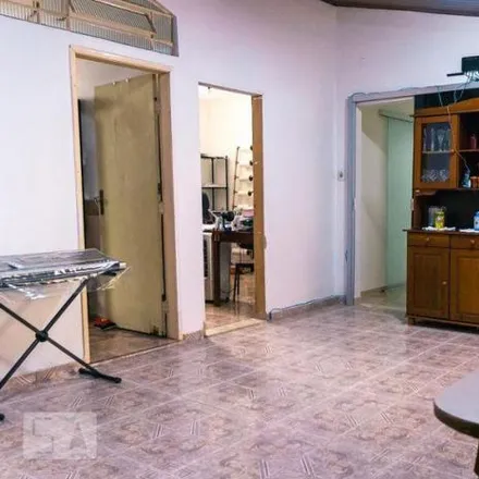 Rent this 4 bed house on Rua dos Inconfidentes in Vila Mauá, Goiânia - GO