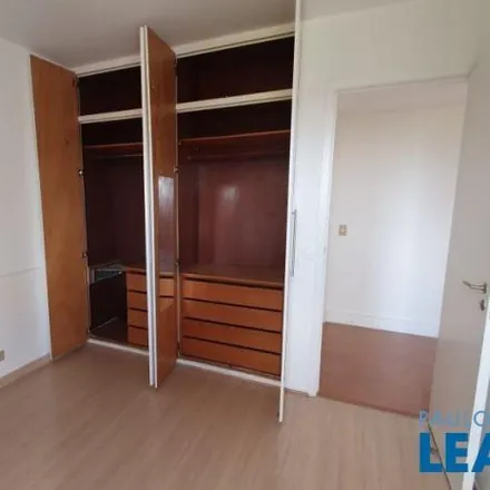 Rent this 3 bed apartment on Avenida Washington Luís in Chácara Flora, São Paulo - SP