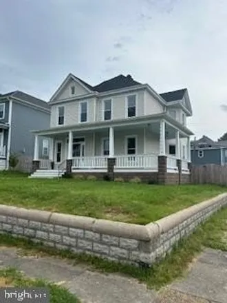 Buy this 4 bed house on 2301 Rose Ave in Richmond, Virginia