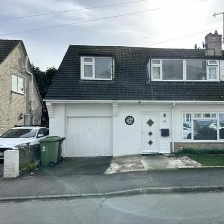 Buy this 3 bed duplex on 26 Belgrave Road in Fairbourne, LL38 2AZ