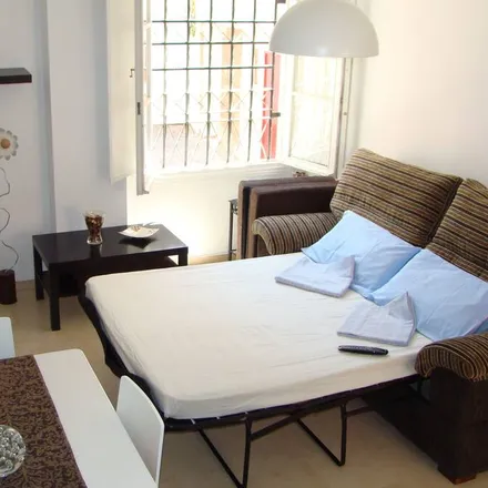 Image 5 - Seville, Andalusia, Spain - Apartment for rent
