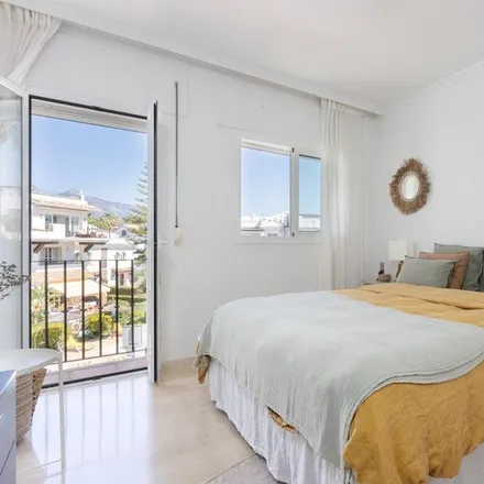 Rent this 3 bed apartment on Carretera de Ronda a San Pedro de Alcántara in 29670 Marbella, Spain