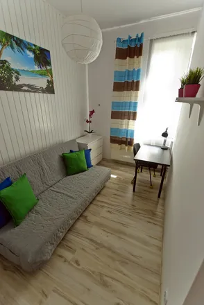 Rent this 12 bed room on Wita Stwosza 16 in 80-312 Gdansk, Poland