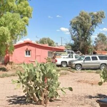 Buy this studio house on 7069 South Headley Avenue in Pima County, AZ 85746