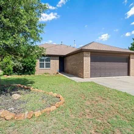 Image 2 - 8901 Avenue T, Lubbock, Texas, 79423 - House for sale