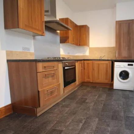Image 4 - Greenfield Street, Darwen, BB3 2HH, United Kingdom - Townhouse for rent