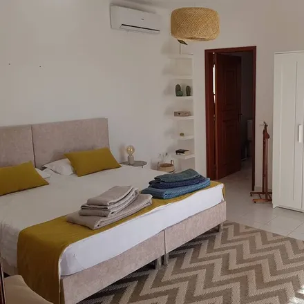 Rent this 5 bed house on 8700-124 Distrito de Évora