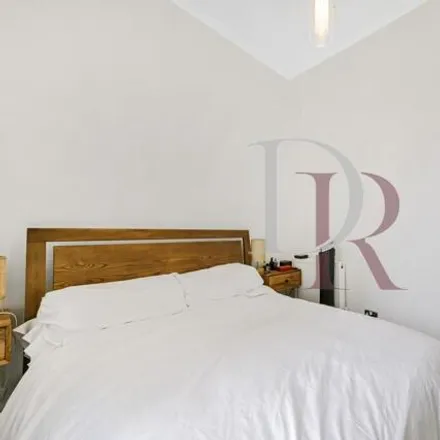 Image 7 - Petra, 386 Caledonian Road, London, N1 1DY, United Kingdom - Apartment for sale