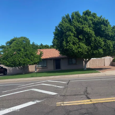Rent this 3 bed house on 1346 West 13th Street in Tempe, AZ 85281