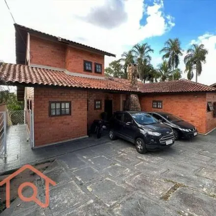 Buy this 6 bed house on Rua Vitor Hugo in Parque das Rosas, Cotia - SP