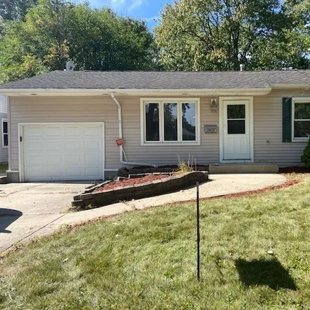 Buy this 3 bed house on 3432 Carpenter Street in Steger, Will County
