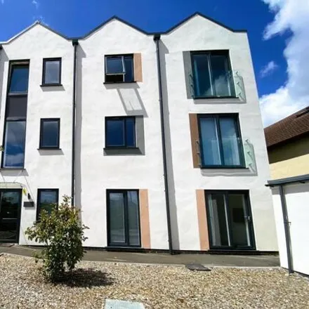 Rent this 6 bed room on Grove House in 56 Filton Avenue, Bristol