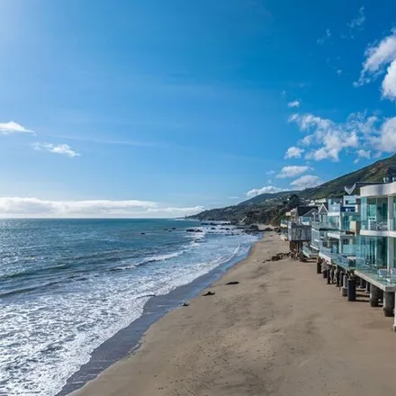 Image 1 - 31654 Sea Level Drive, Malibu, CA 90265, USA - House for sale