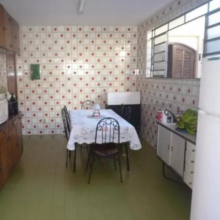 Buy this 2 bed house on Rua Tupinambás in São Francisco, Niterói - RJ