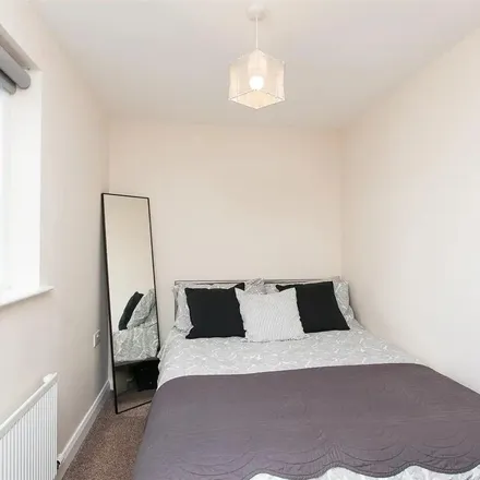 Image 9 - Sinclair Street, Belfast, BT5 6JR, United Kingdom - Apartment for rent