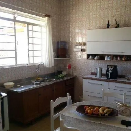Buy this 4 bed house on Rua Itanhaem in Jardim Russi, Taubaté - SP