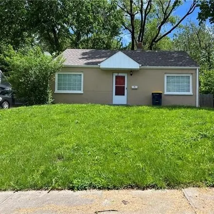 Buy this 2 bed house on 6175 Walrond Avenue in Kansas City, MO 64130