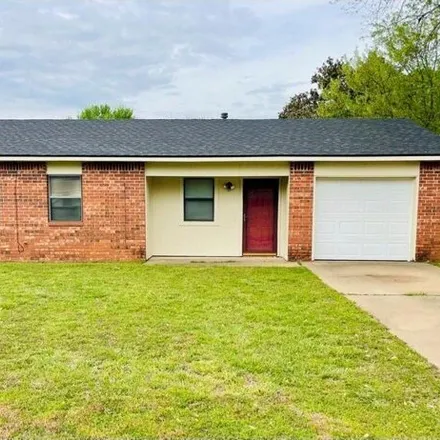 Buy this 3 bed house on 2600 Purdue Circle in Bentonville, AR 72712