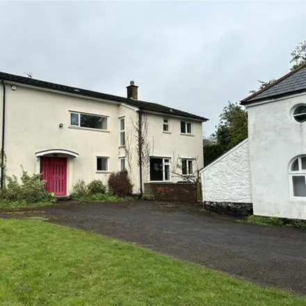 Rent this 5 bed house on The Vicarage in Parsonage Lane, Taunton
