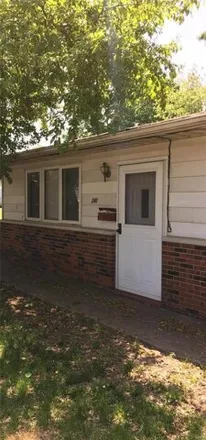Rent this 2 bed house on 323 South 12th Street in Wood River, IL 62095