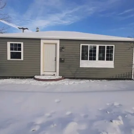 Buy this 2 bed house on 1301 13th Avenue Southeast in Minot, ND 58701