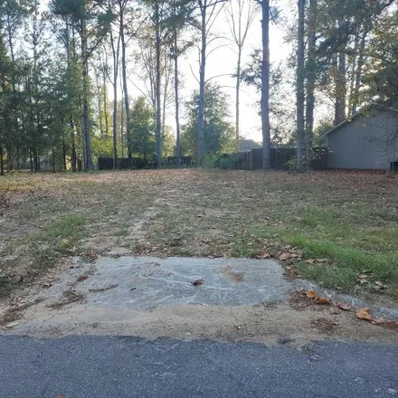 Buy this studio house on 329 Chapelwood Drive in Dothan, AL 36305