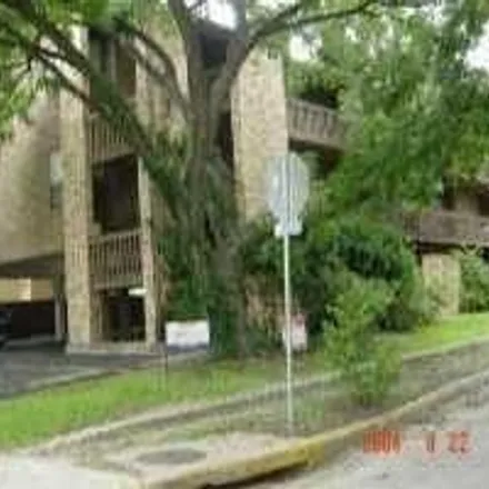 Image 1 - 612 Park Pl Apt 205, Austin, Texas, 78705 - Condo for rent