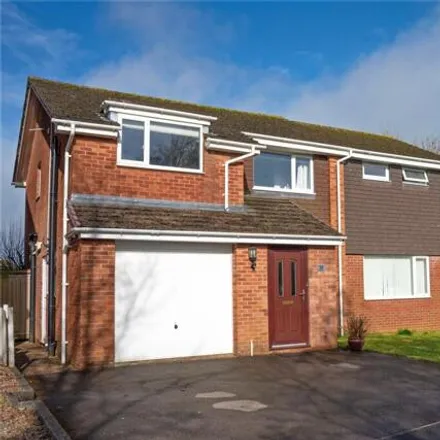 Buy this 5 bed house on Mount Close in Honiton, EX14 1QZ