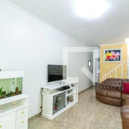 Buy this 2 bed house on Rua Paris in Rudge Ramos, São Bernardo do Campo - SP