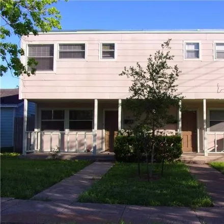 Rent this 3 bed house on Santa Fe @ Rosebud in Rosebud Avenue, Corpus Christi