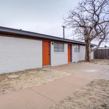 Rent this 2 bed house on 218 Hickory Street in Levelland, TX 79336
