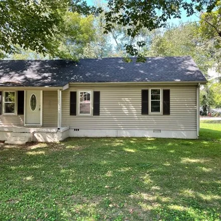 Buy this 3 bed house on 893 Marbury Road in Homaway Village, Tullahoma