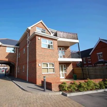 Rent this 2 bed apartment on Oak Tree Dental Practice in Crichton Court, Mortimer