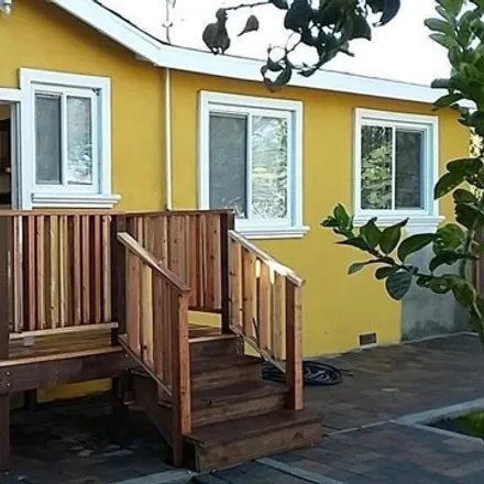 Buy this 2 bed house on 748 Alamo Avenue in Richmond, CA 94801