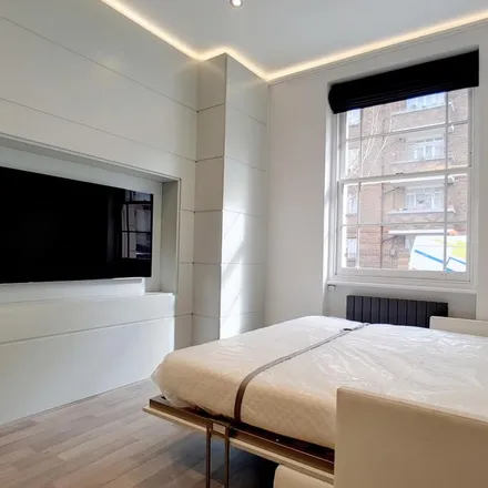 Image 7 - St George's Square Mews, London, SW1V 3QW, United Kingdom - Apartment for rent