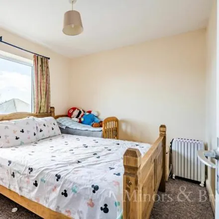 Image 5 - Minors & Brady, 142 London Road North, Lowestoft, NR32 1HB, United Kingdom - Room for rent