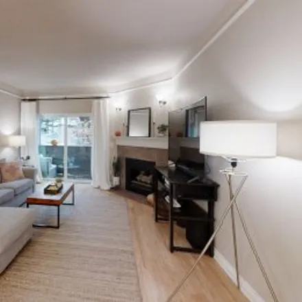 Buy this 2 bed apartment on #102,4320 South Corbett Avenue in Corbett, Portland
